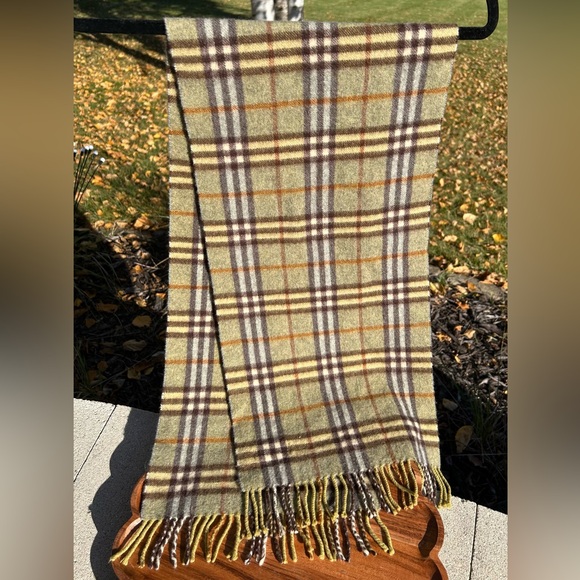 Vintage Burberrys of London Cashmere Green Brown Tan Plaid Scarf EUC - Picture 9 of 9